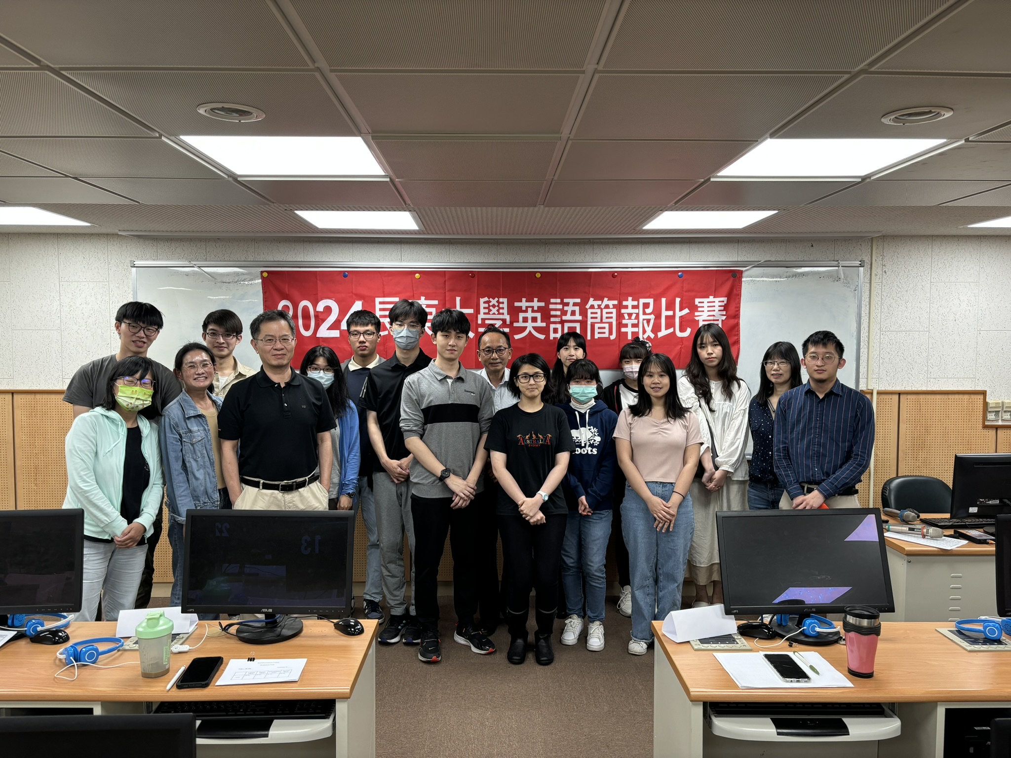 112學年度簡報比賽(另開新視窗)